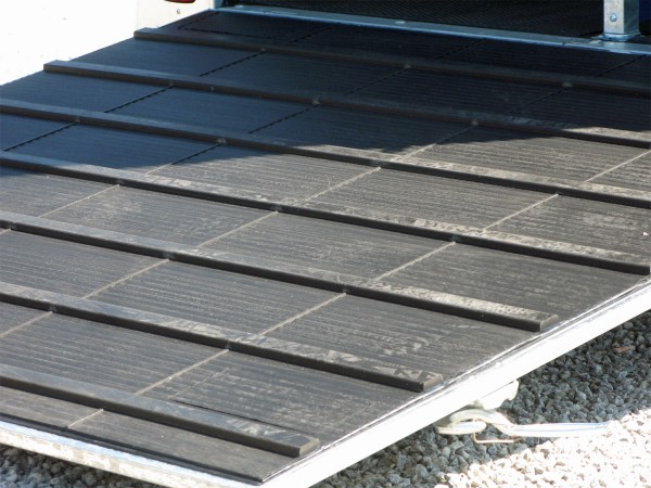 Humbaur Equitos Alu Plus 2000