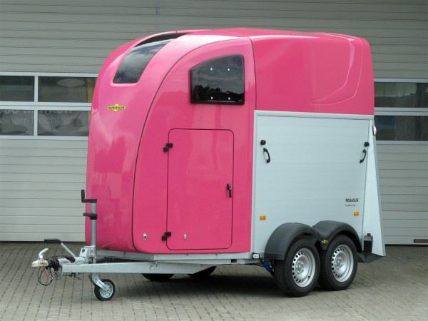 Humbaur Pegasus 2700 Dreh Schwentüre, Panoramadach etc Tageszui. NEU